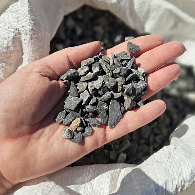 Щебень "мрамор черный" фр. 5-10 мм