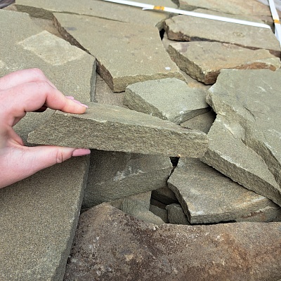 Камень песчаник "Пластушка" 2 см серо-зеленый (1 м2 ~ 1 слой)