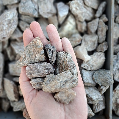 Каменная крошка "серебро" фр. 20-40 мм