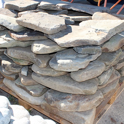 Камень плашка-песчаник