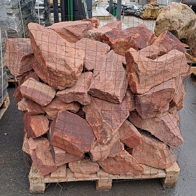 Валун малиновый