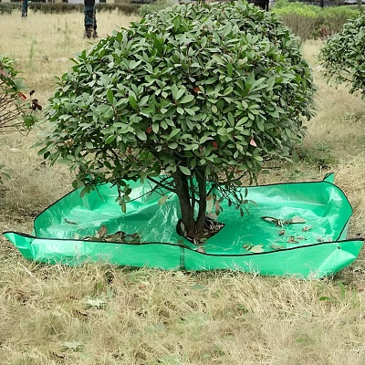 Коврик д/обрезки растений, водонепрон.  2м*2 м с отверстием 30 см
